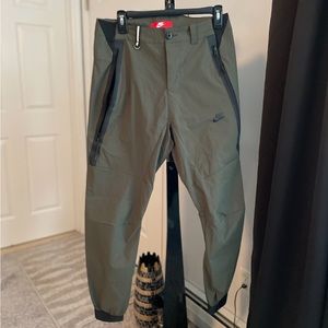 Mens Nike Tech pants